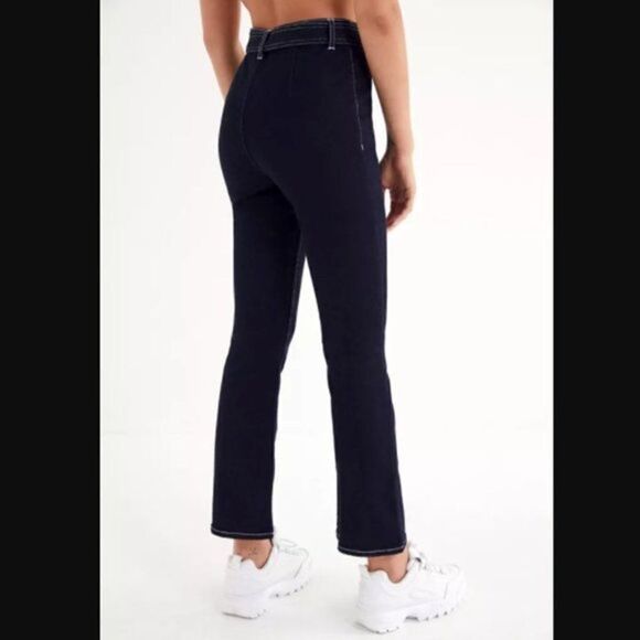 BDG Urban Outfitters High Rise Crop Kick Flare Belted Jeans Size 29 - Picture 3 of 10